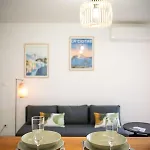 Aqaba Apartman *